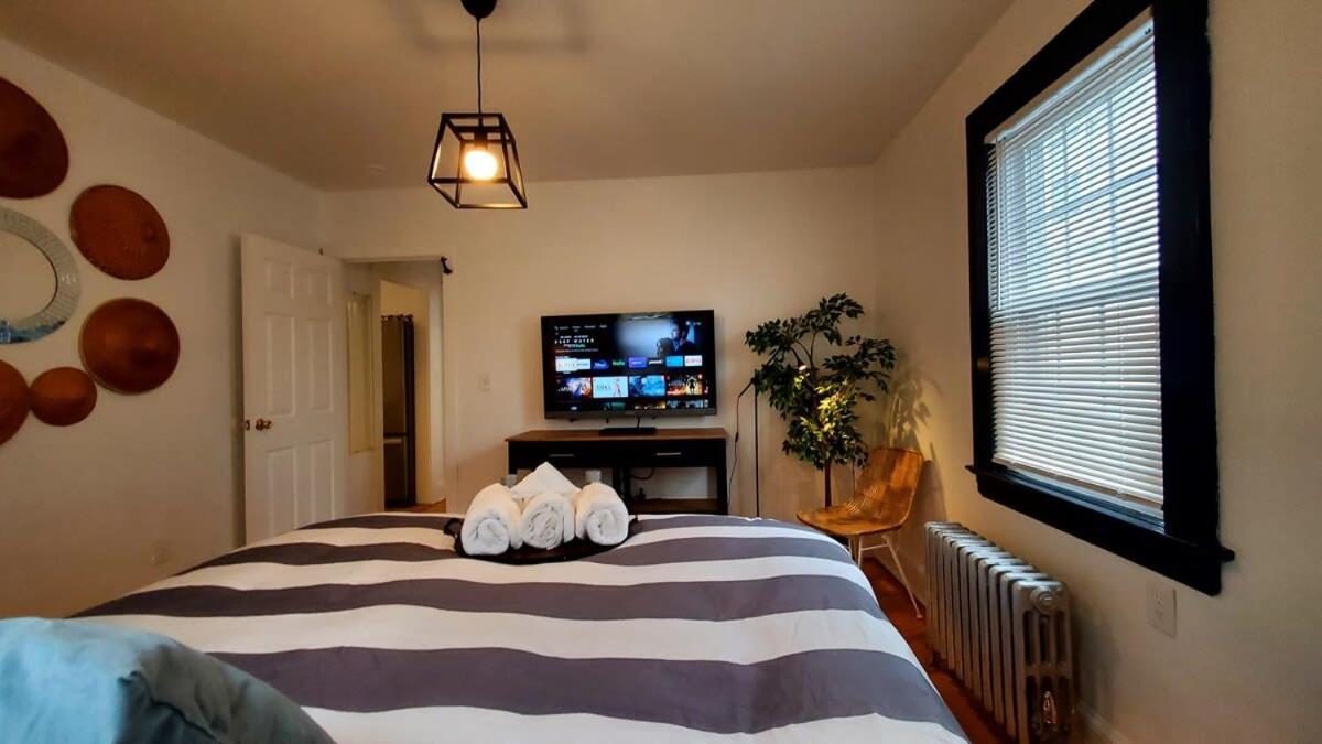 Апартаменты The Blue Sapphire 2Br 2 King Beds & Ample Backyard Бриджпорт Экстерьер фото